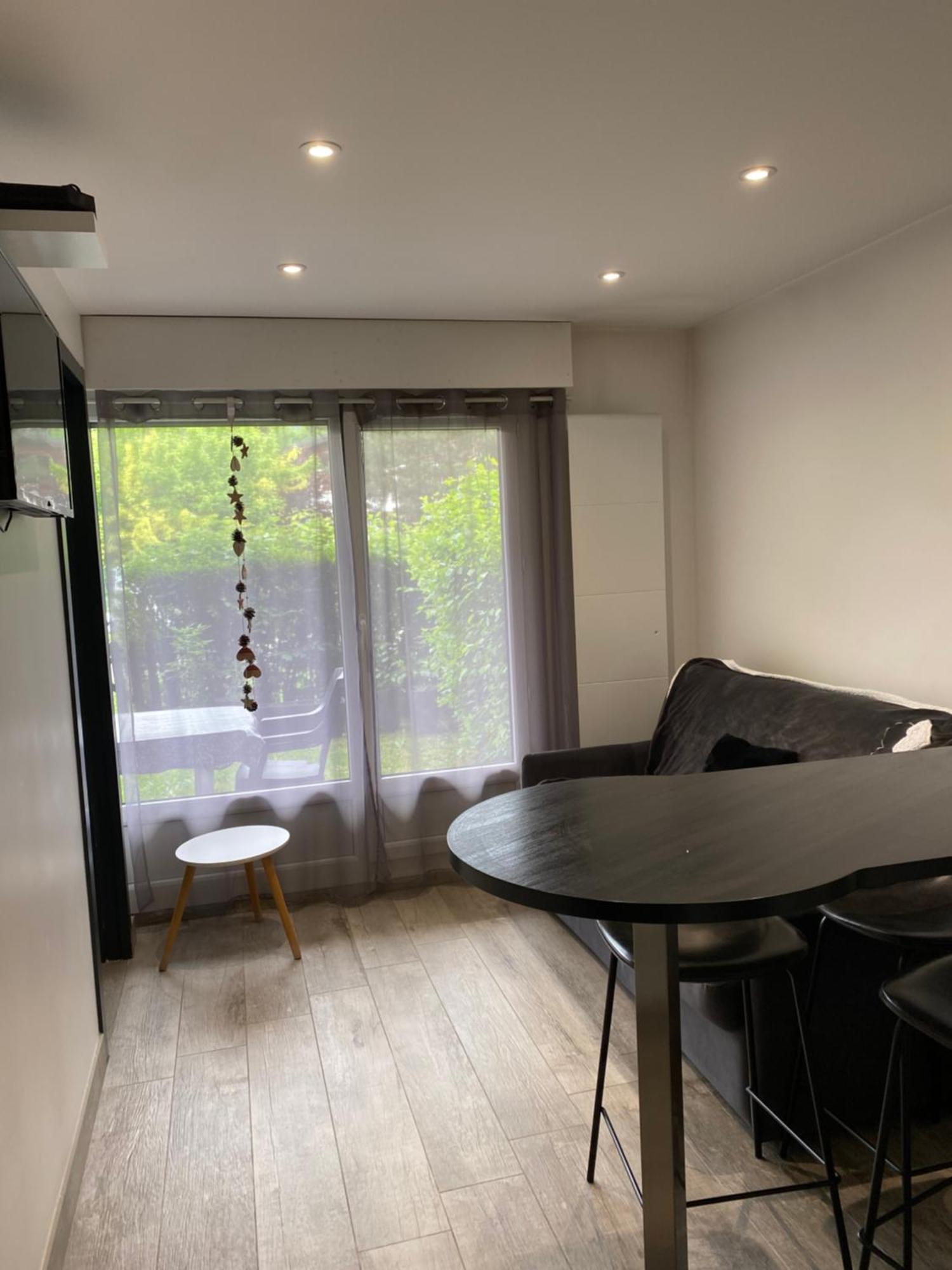 Mont Blanc Holidays Dans Residence Avec Gardien Sallanches Exterior foto